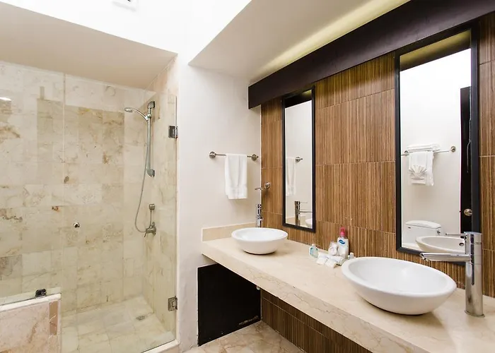 Ocean Front Corto Maltes 104 In Downtown Apartment